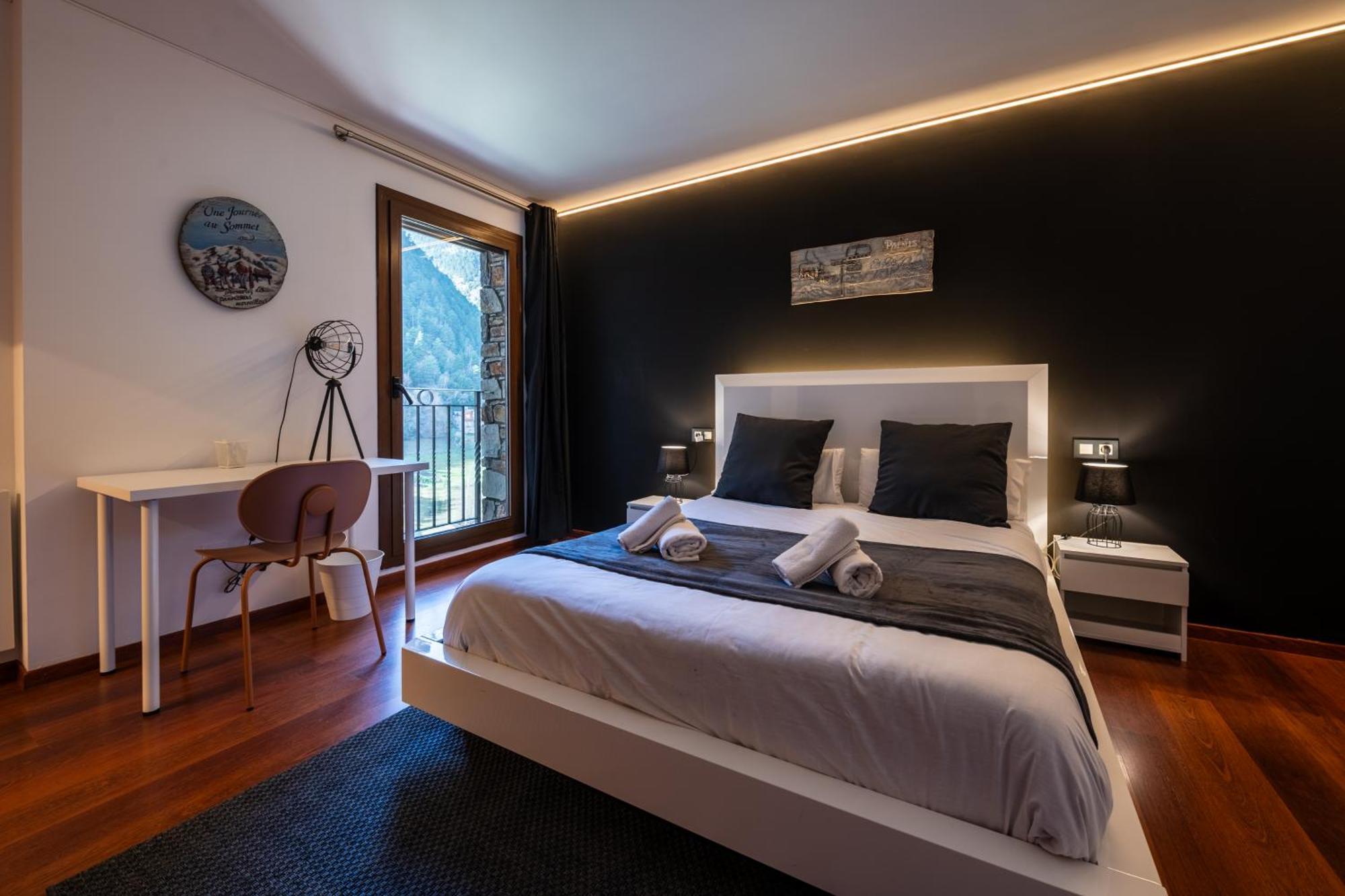 Apartamento Moderno Pic Negre Con Vistas Mas de Ribafeta Eksteriør bilde